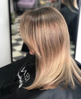 Современные техники окрашивания и стрижки в салоне красоты «Women`s Kontora» со скидками 30%!