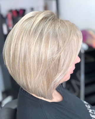 Современные техники окрашивания и стрижки в салоне красоты «Women`s Kontora» со скидками 30%!