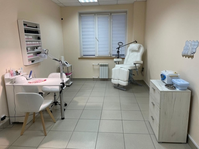 Smart-педикюр и маникюр в салоне «Krasotka.prof71» со скидкой 60%!