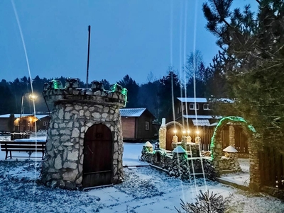 Отдохните на уютной и гостеприимной базе отдыха «Экспедиция» со скидкой 50%