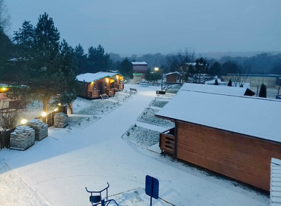 Отдохните на уютной и гостеприимной базе отдыха «Экспедиция» со скидкой 50%