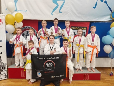 Занятия в академии каратэ «BLACK BELT» со скидкой 75%!