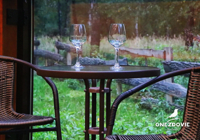 Gnezdovie, глэмпинг