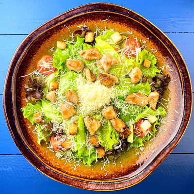 Гастрономические шедевры от крутого шеф-повара и акция 1+1 на коктейли в «James`on bar»!