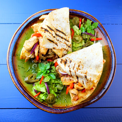 Гастрономические шедевры от крутого шеф-повара и акция 1+1 на коктейли в «James`on bar»!