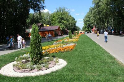 Аттракционы в парке ЦПКиО им. П.П.Белоусова