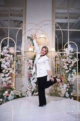 Анна Коста, ведущая